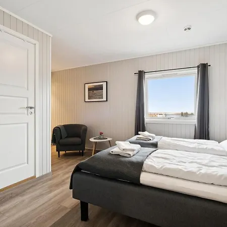 Bed & Breakfast Traena Selvaer